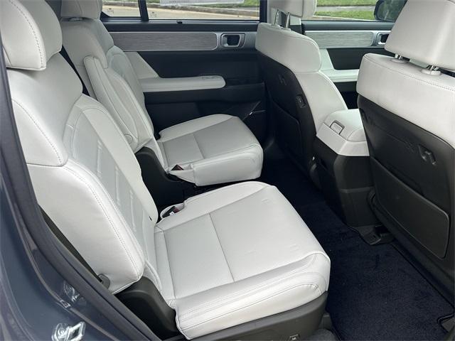 new 2025 Hyundai SANTA FE HEV car, priced at $47,309