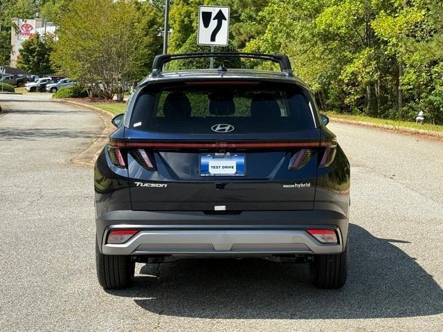 new 2025 Hyundai TUCSON Hybrid car, priced at $35,268