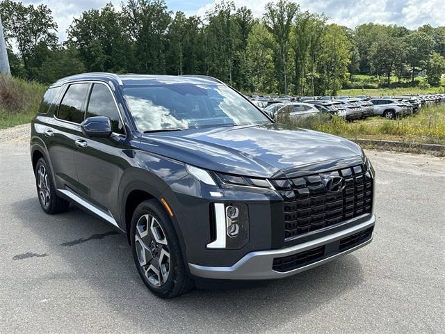 new 2025 Hyundai Palisade car, priced at $43,077