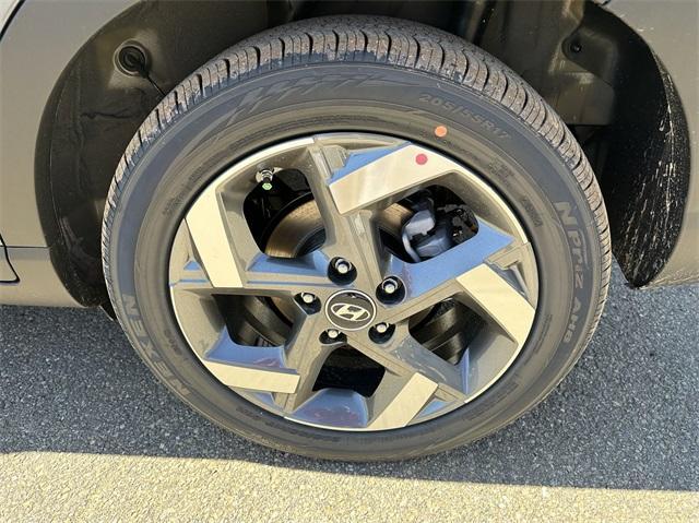 new 2025 Hyundai Venue car, priced at $25,509