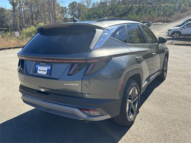 new 2025 Hyundai Tucson Hybrid car, priced at $36,576