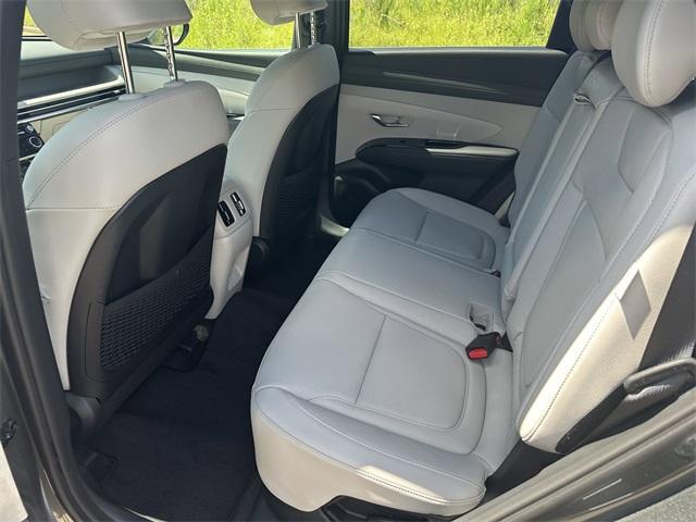 new 2025 Hyundai TUCSON Hybrid car, priced at $39,506
