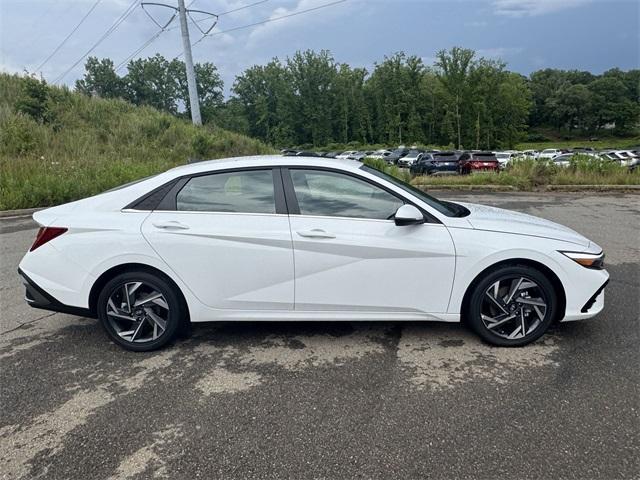 new 2025 Hyundai ELANTRA HEV car, priced at $27,951