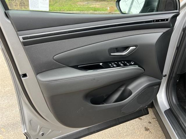 used 2024 Hyundai TUCSON Hybrid car, priced at $35,887