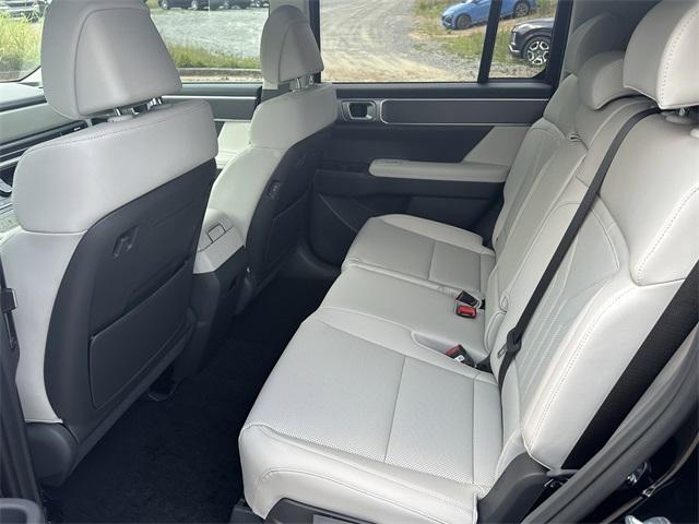 new 2025 Hyundai SANTA FE HEV car, priced at $36,846