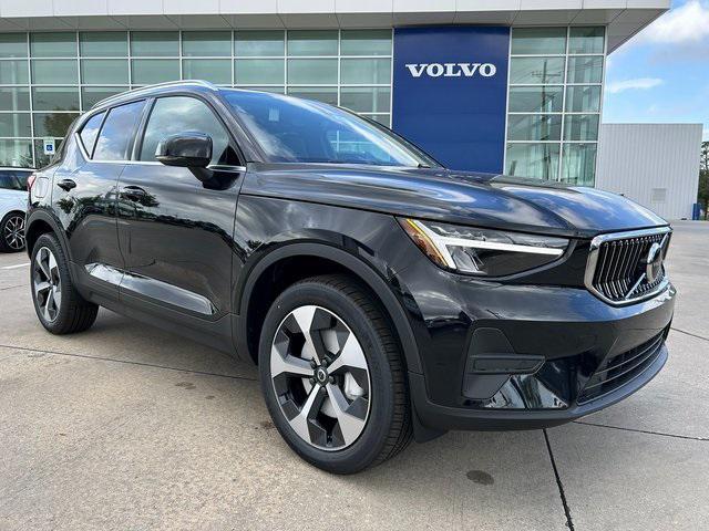 new 2025 Volvo XC40 car, priced at $45,465