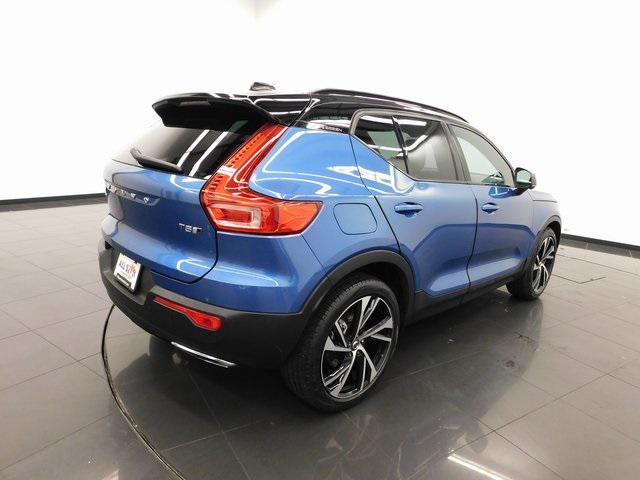 used 2020 Volvo XC40 car, priced at $26,980