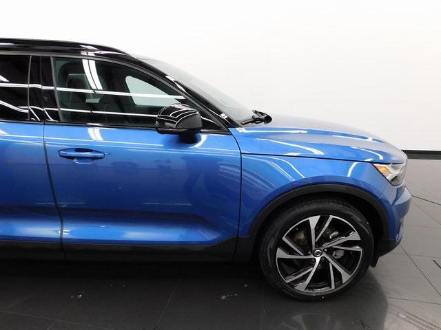 used 2020 Volvo XC40 car, priced at $28,990