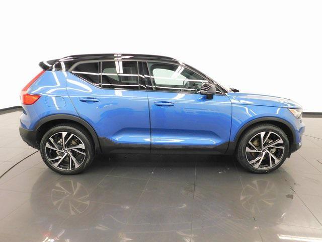 used 2020 Volvo XC40 car, priced at $26,980