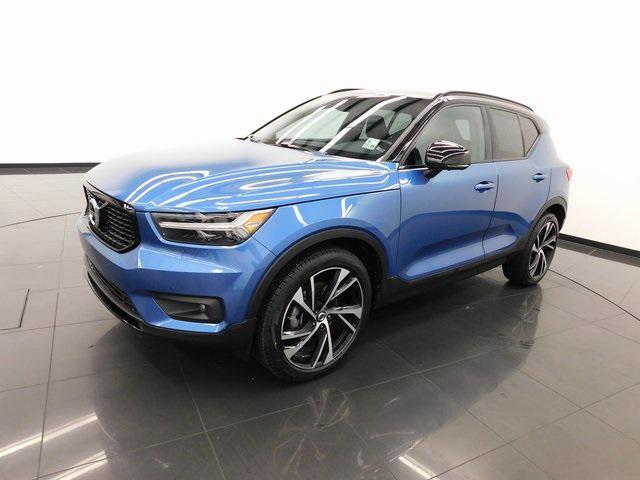 used 2020 Volvo XC40 car, priced at $26,980