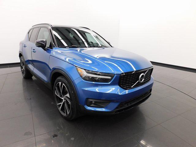 used 2020 Volvo XC40 car, priced at $28,990