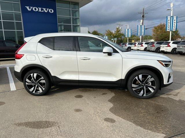 new 2025 Volvo XC40 car, priced at $48,270