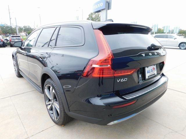 new 2025 Volvo V60 Cross Country car, priced at $54,225