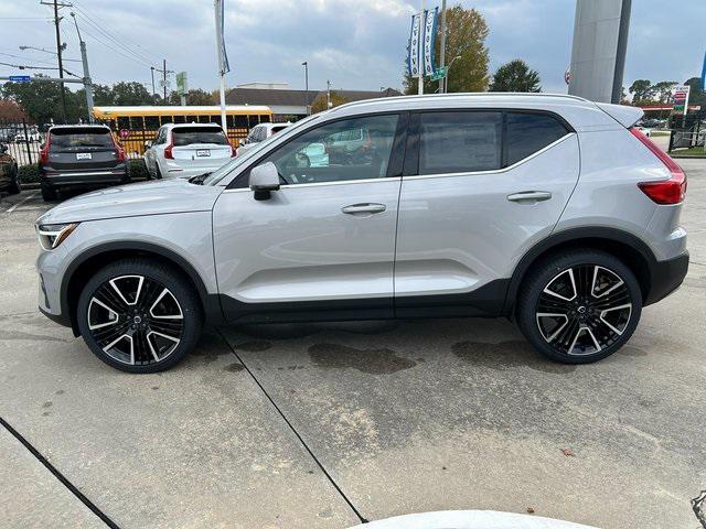 new 2025 Volvo XC40 car, priced at $54,995