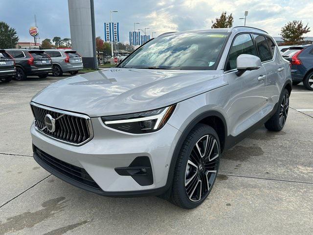 new 2025 Volvo XC40 car, priced at $54,995