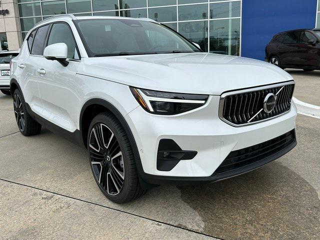 new 2025 Volvo XC40 car, priced at $56,060