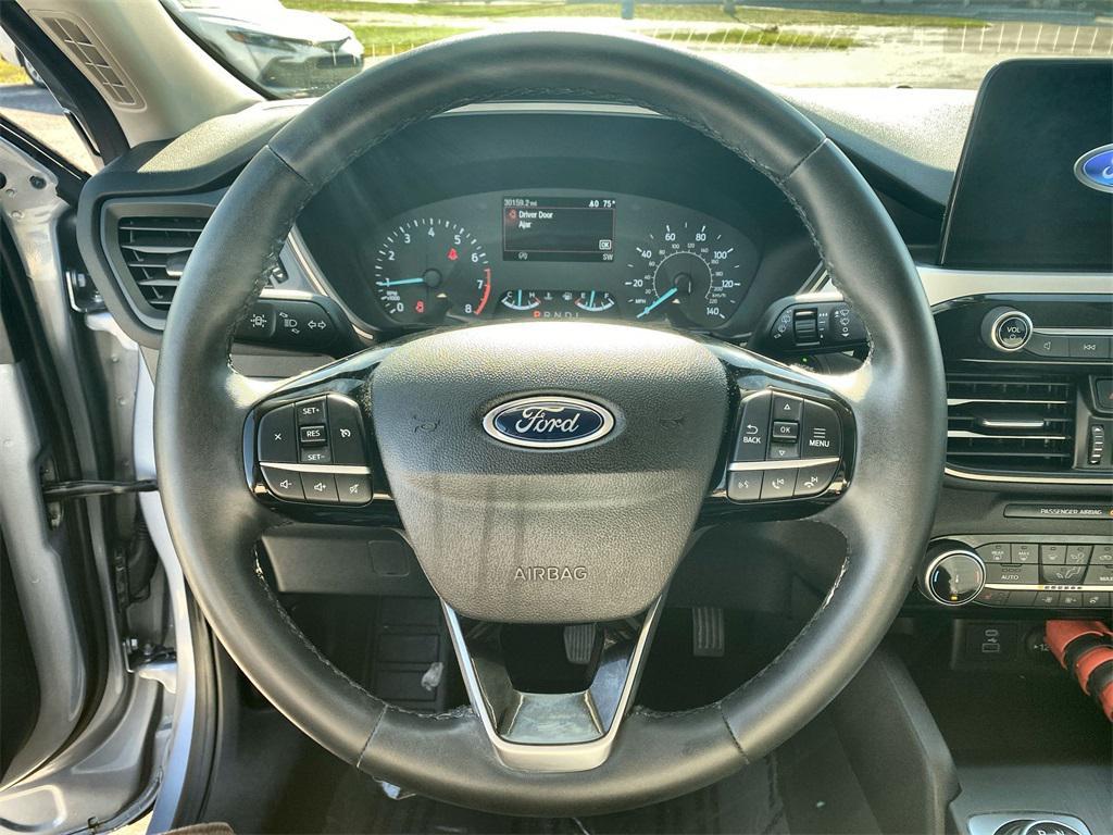 used 2022 Ford Escape car, priced at $21,327