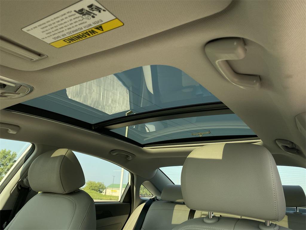 used 2019 Hyundai Sonata Hybrid car, priced at $18,849