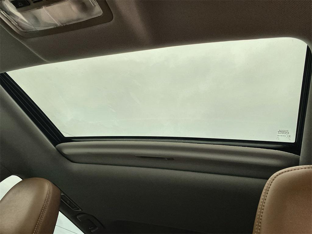 used 2018 Toyota Highlander Hybrid car, priced at $27,809