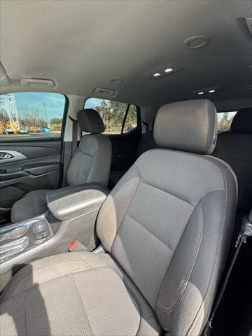 used 2018 Chevrolet Traverse car, priced at $12,900