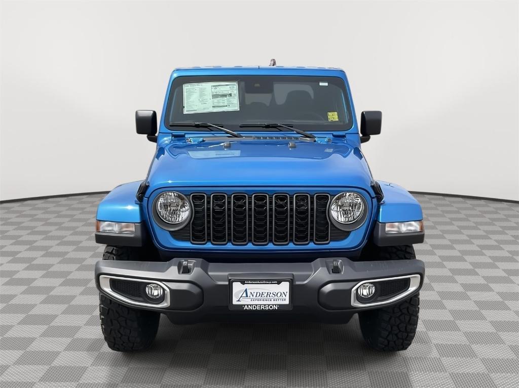 new 2025 Jeep Gladiator car, priced at $46,600