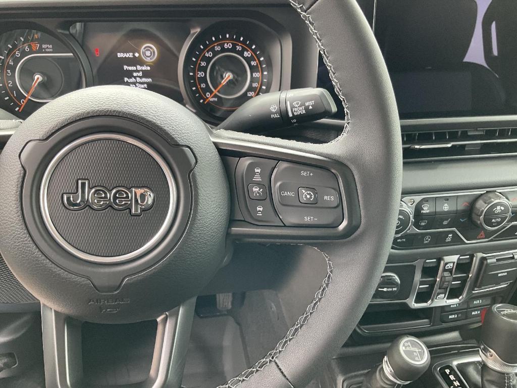 new 2025 Jeep Gladiator car, priced at $45,816