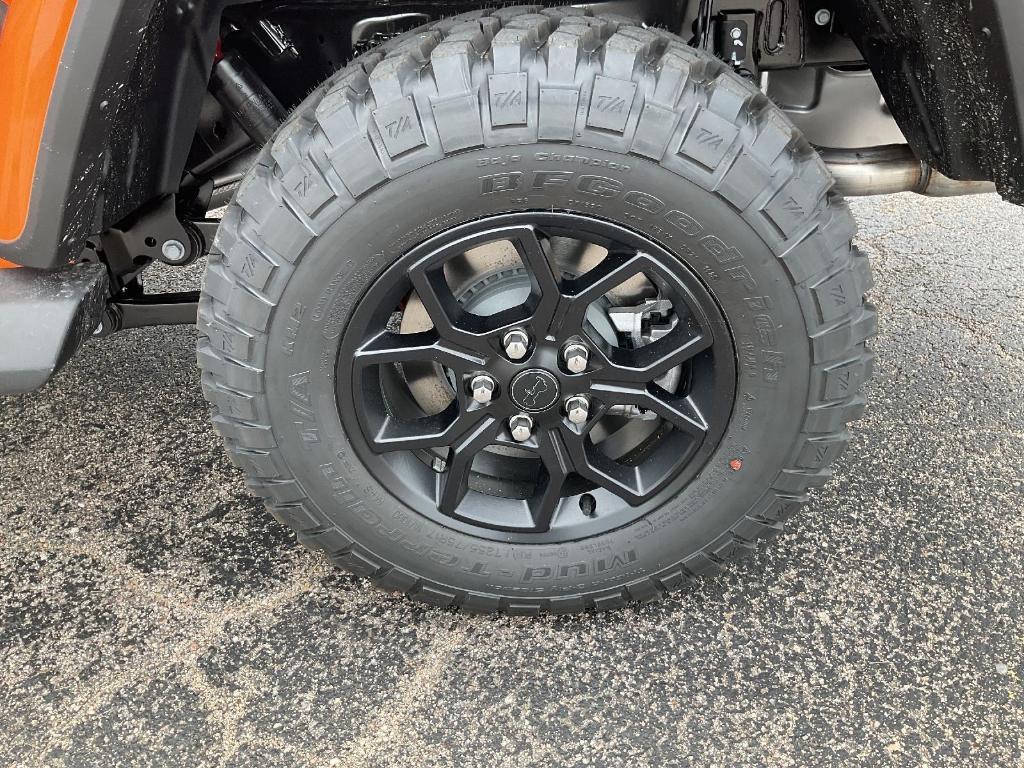 new 2025 Jeep Gladiator car, priced at $46,073