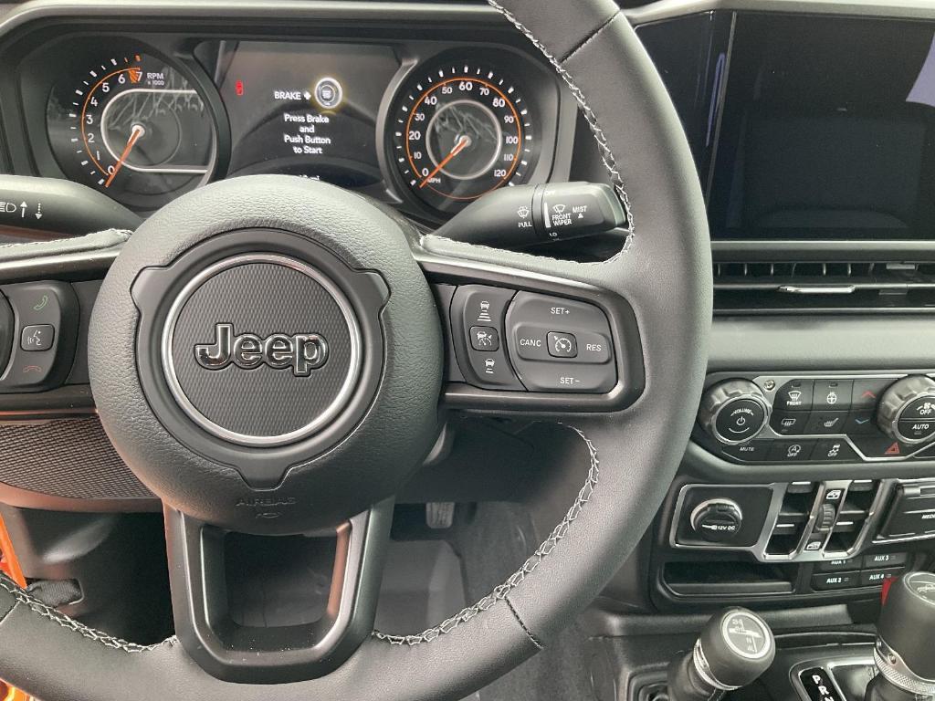 new 2025 Jeep Gladiator car, priced at $46,073