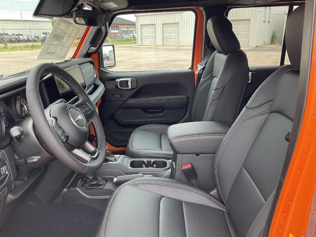 new 2025 Jeep Gladiator car, priced at $46,073