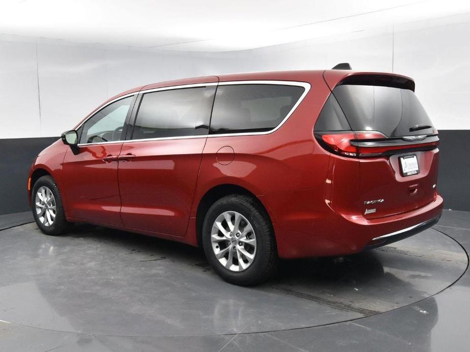 new 2025 Chrysler Pacifica car, priced at $44,915