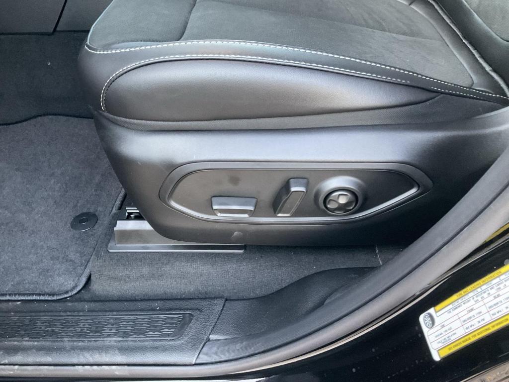 new 2025 Jeep Grand Cherokee L car, priced at $43,373