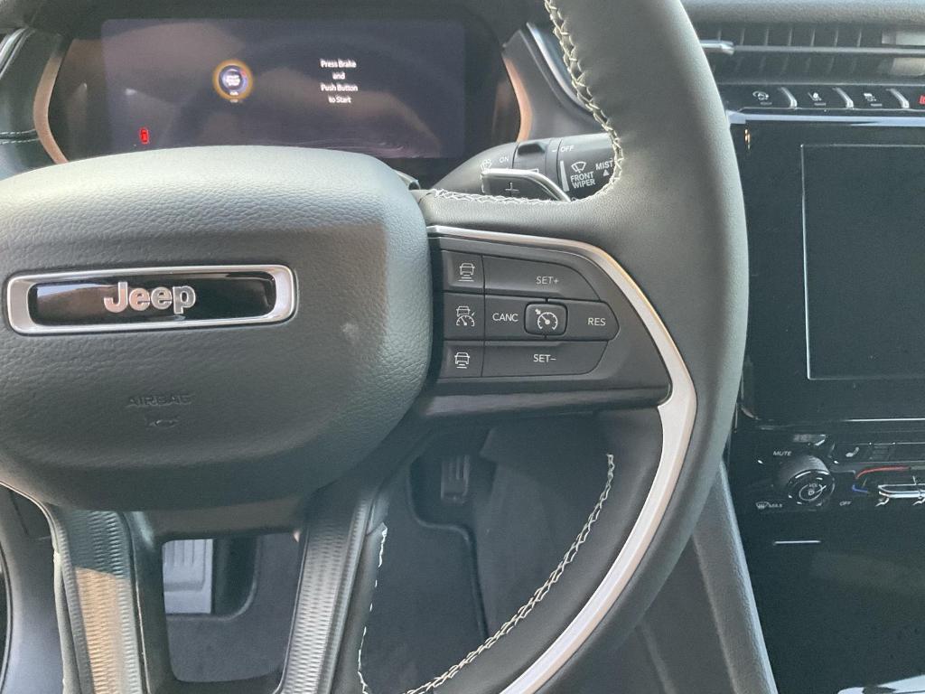 new 2025 Jeep Grand Cherokee L car, priced at $43,373