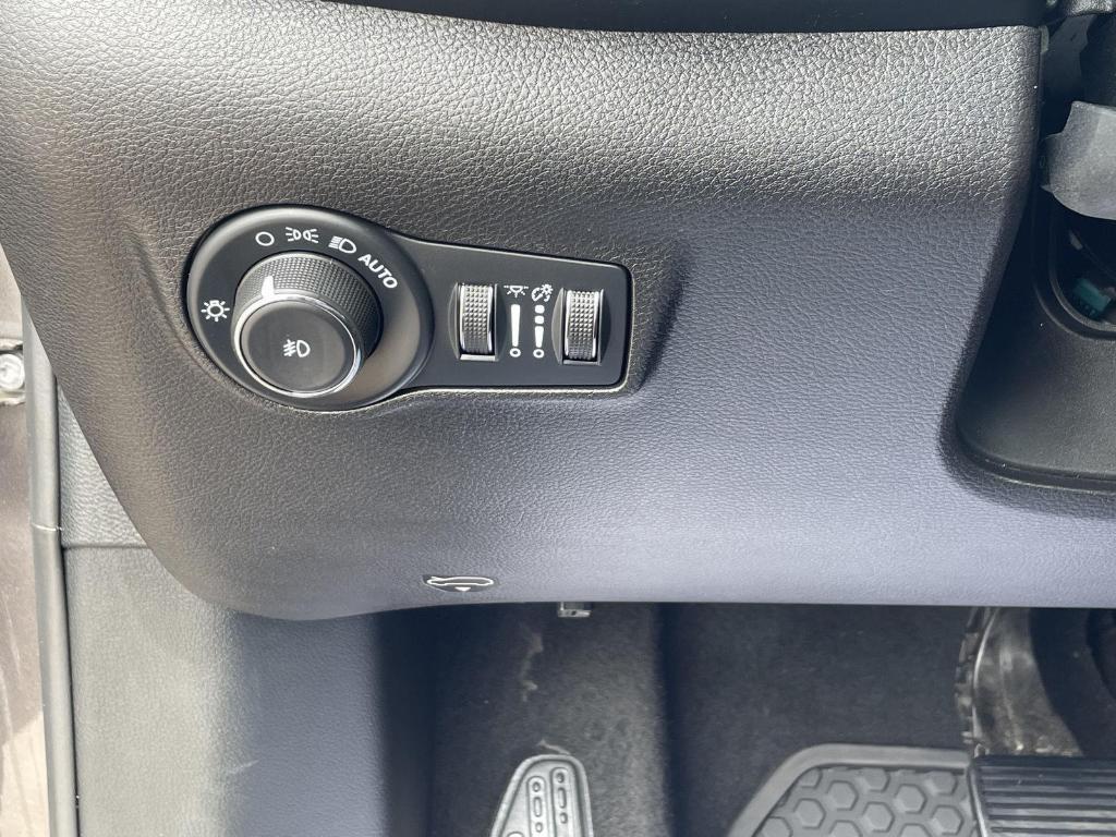 used 2022 Jeep Compass car, priced at $21,279