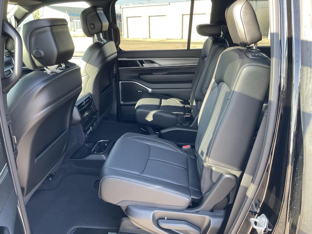 new 2025 Jeep Wagoneer car, priced at $71,257