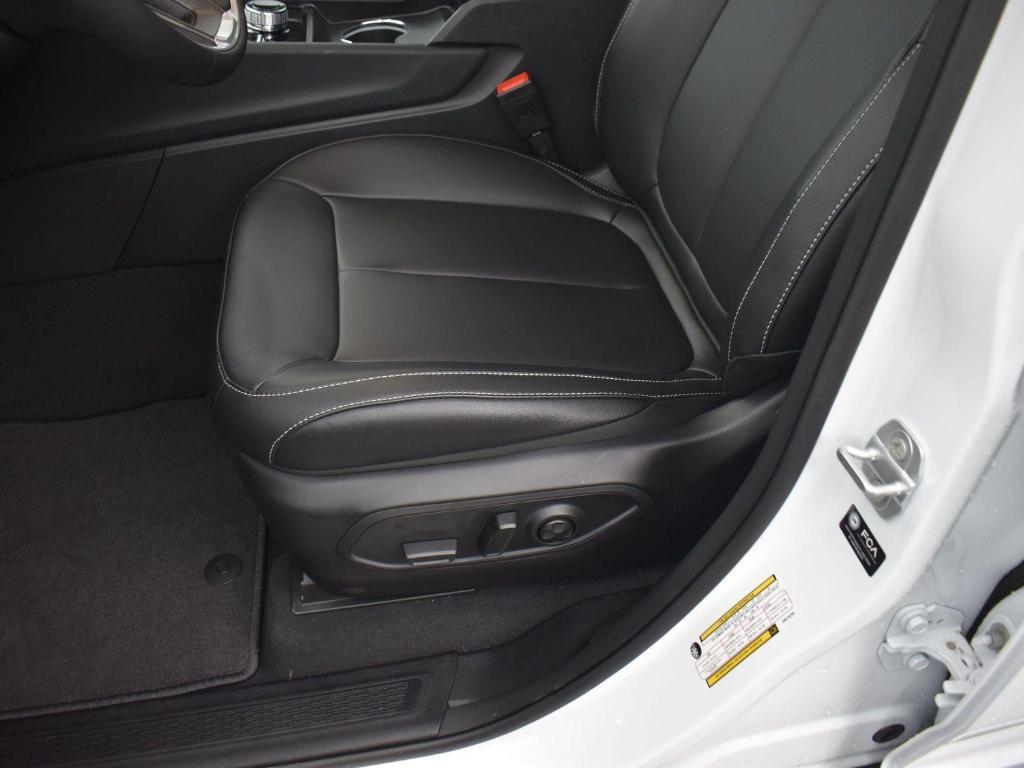 new 2025 Jeep Grand Cherokee L car, priced at $48,832