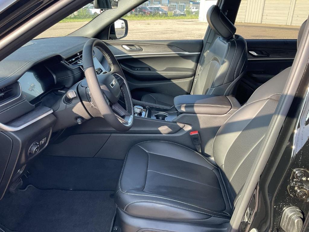 new 2025 Jeep Grand Cherokee L car, priced at $53,760