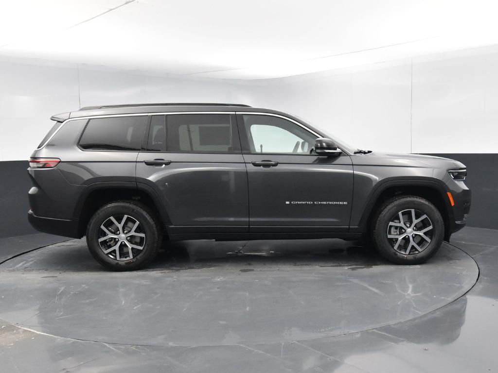 new 2025 Jeep Grand Cherokee L car, priced at $45,295