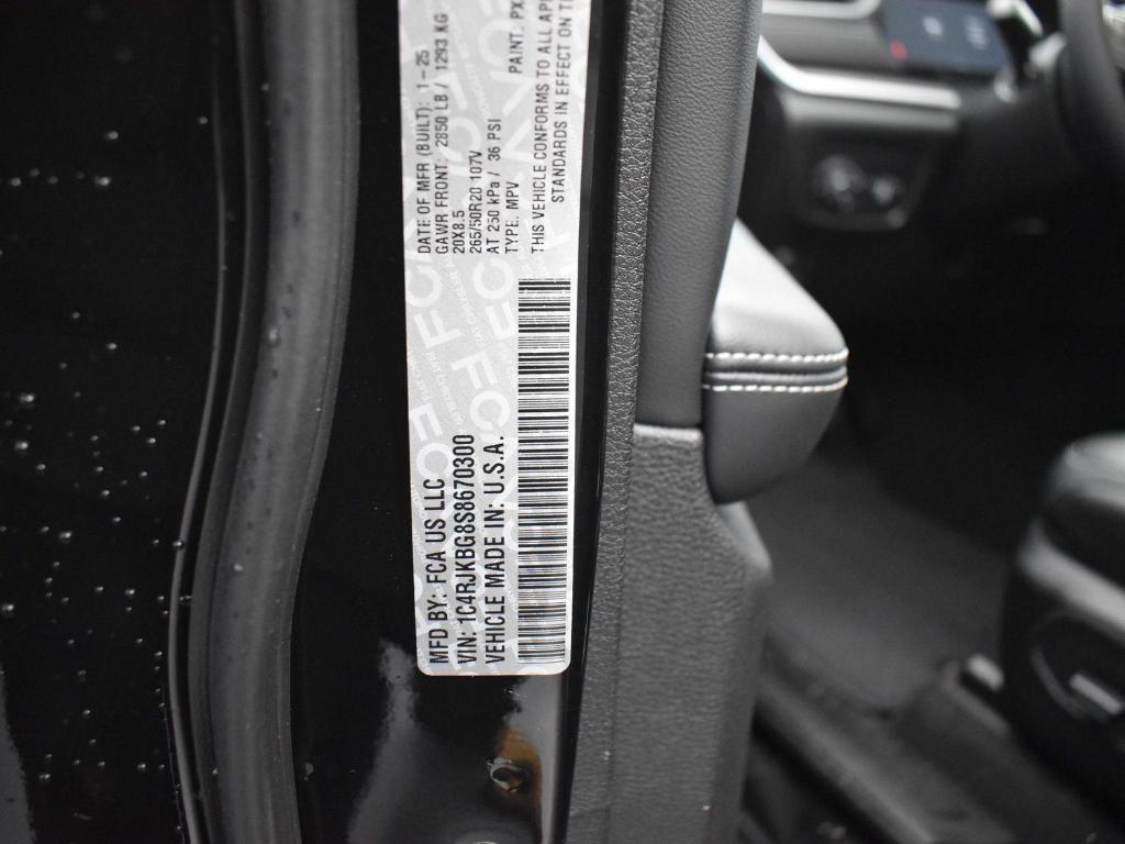 new 2025 Jeep Grand Cherokee L car, priced at $47,105