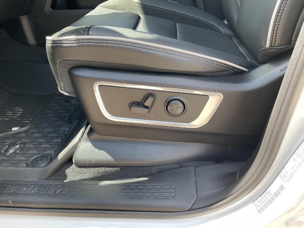 new 2025 Ram 1500 car, priced at $61,483