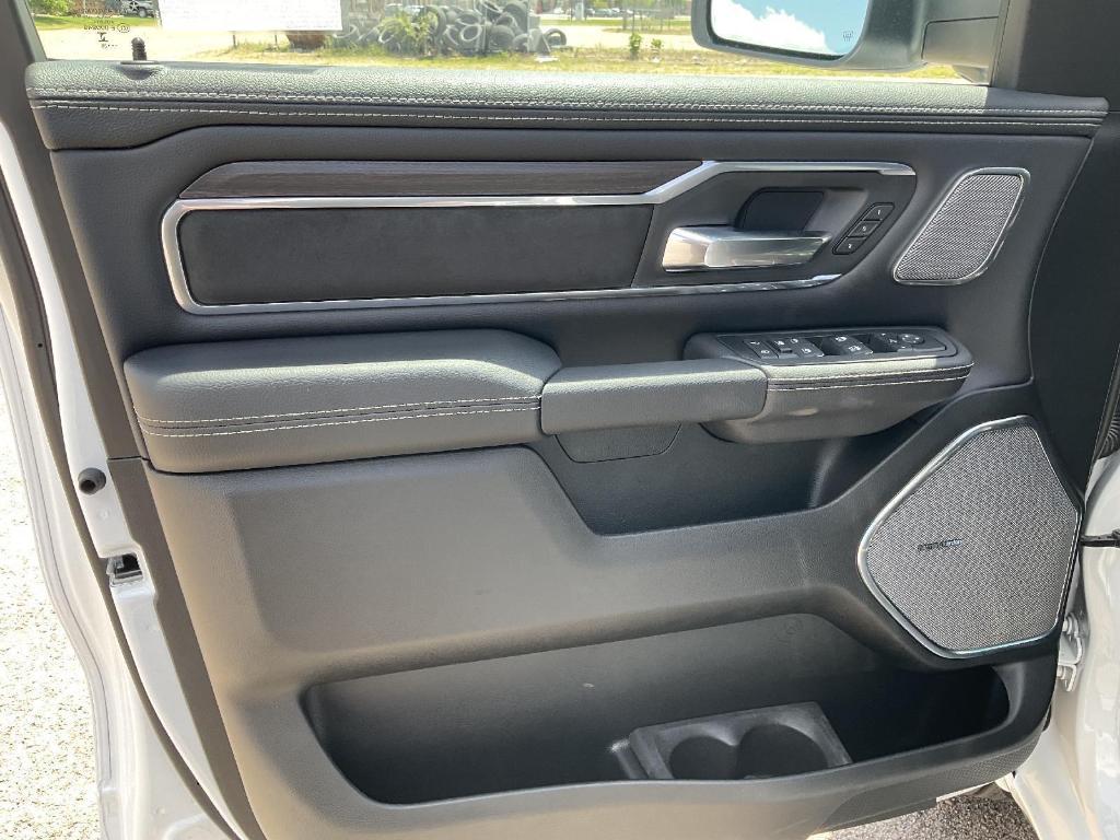 new 2025 Ram 1500 car, priced at $61,483