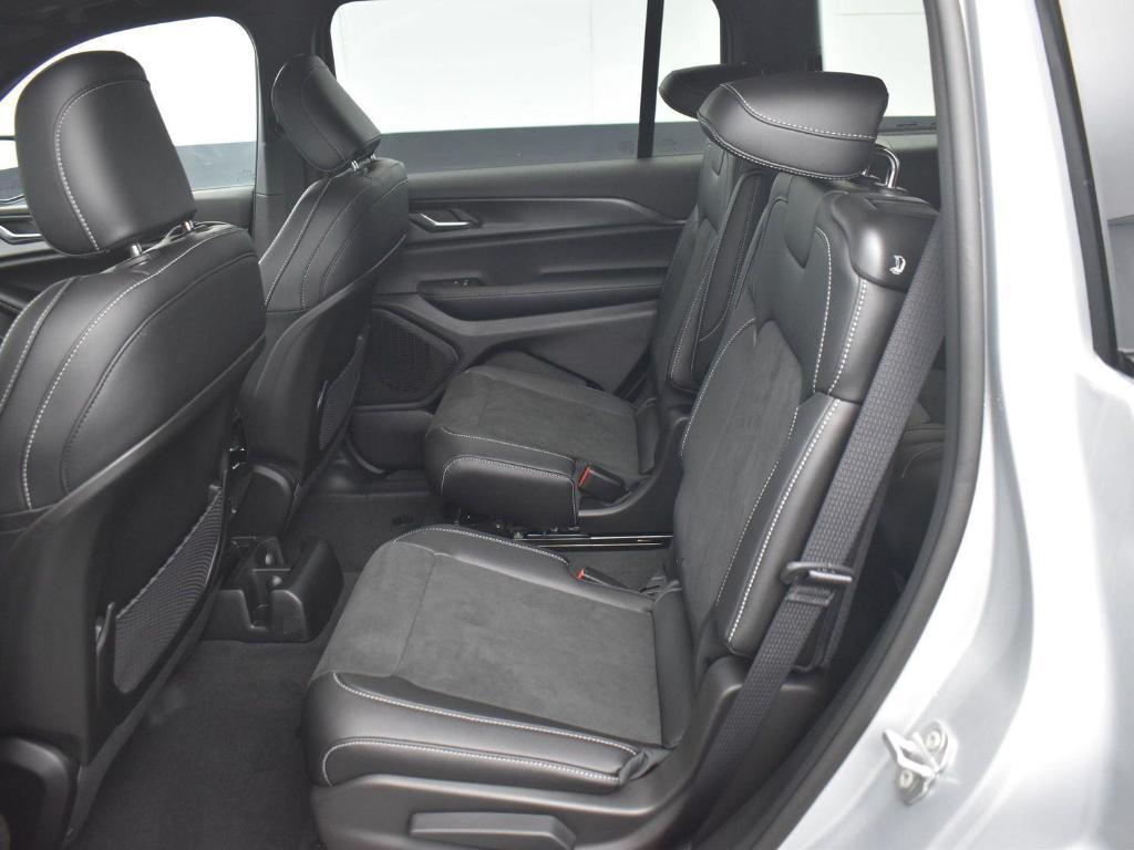 new 2025 Jeep Grand Cherokee L car, priced at $43,523