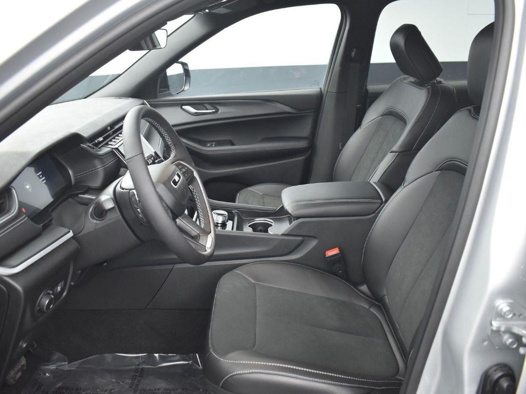 new 2025 Jeep Grand Cherokee L car, priced at $43,523