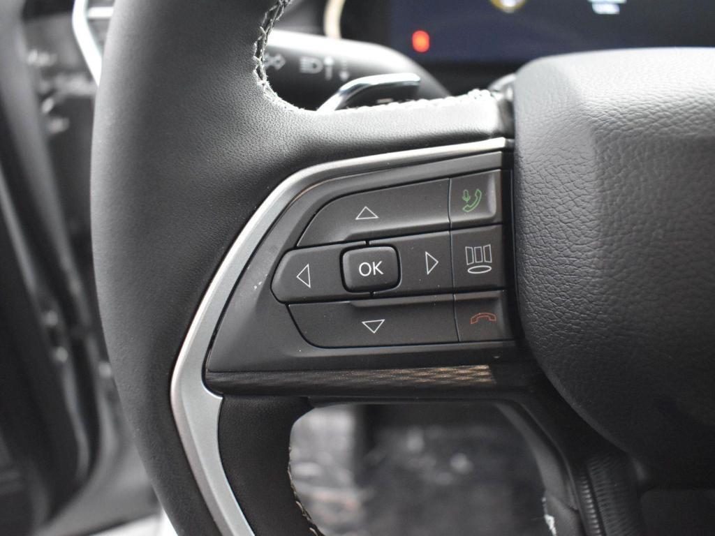 new 2025 Jeep Grand Cherokee L car, priced at $43,523