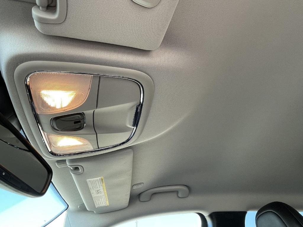 used 2022 Jeep Cherokee car, priced at $29,954