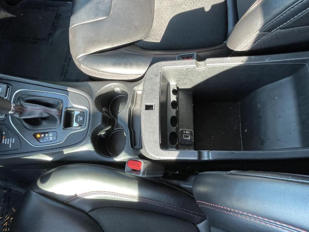 used 2022 Jeep Cherokee car, priced at $29,954