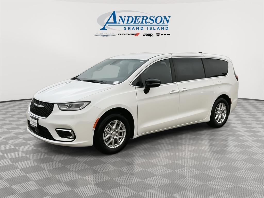 new 2026 Chrysler Pacifica car, priced at $42,172
