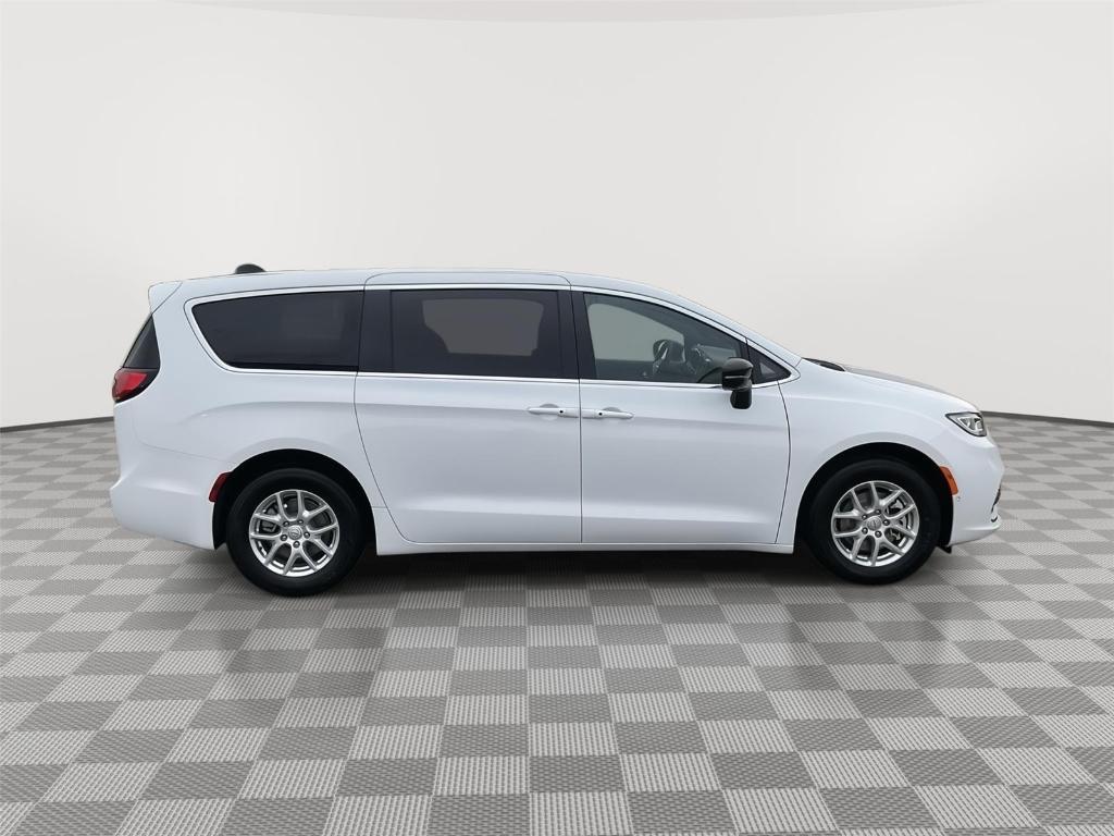 new 2026 Chrysler Pacifica car, priced at $42,172