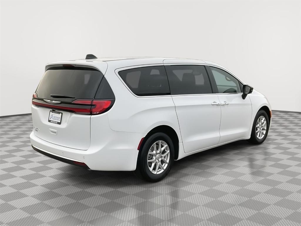 new 2026 Chrysler Pacifica car, priced at $42,172