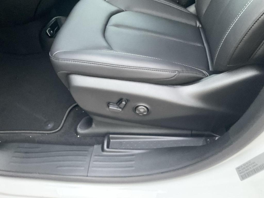 new 2026 Chrysler Pacifica car, priced at $42,172
