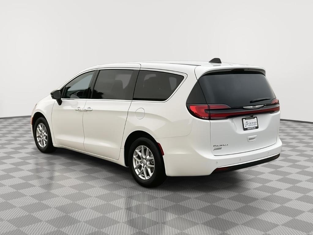 new 2026 Chrysler Pacifica car, priced at $42,172